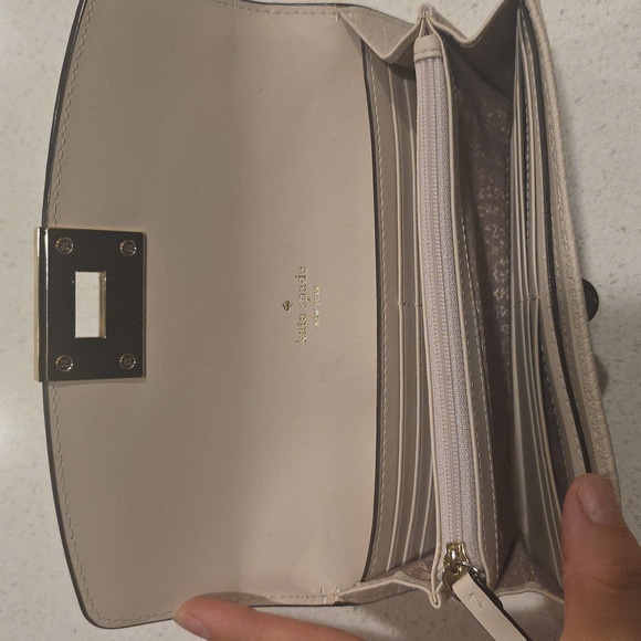 Kate Spade Wallet - Picture 6 of 10
